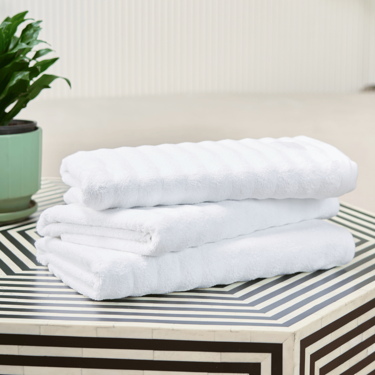 Gstaad Bath Towel - 550 GSM